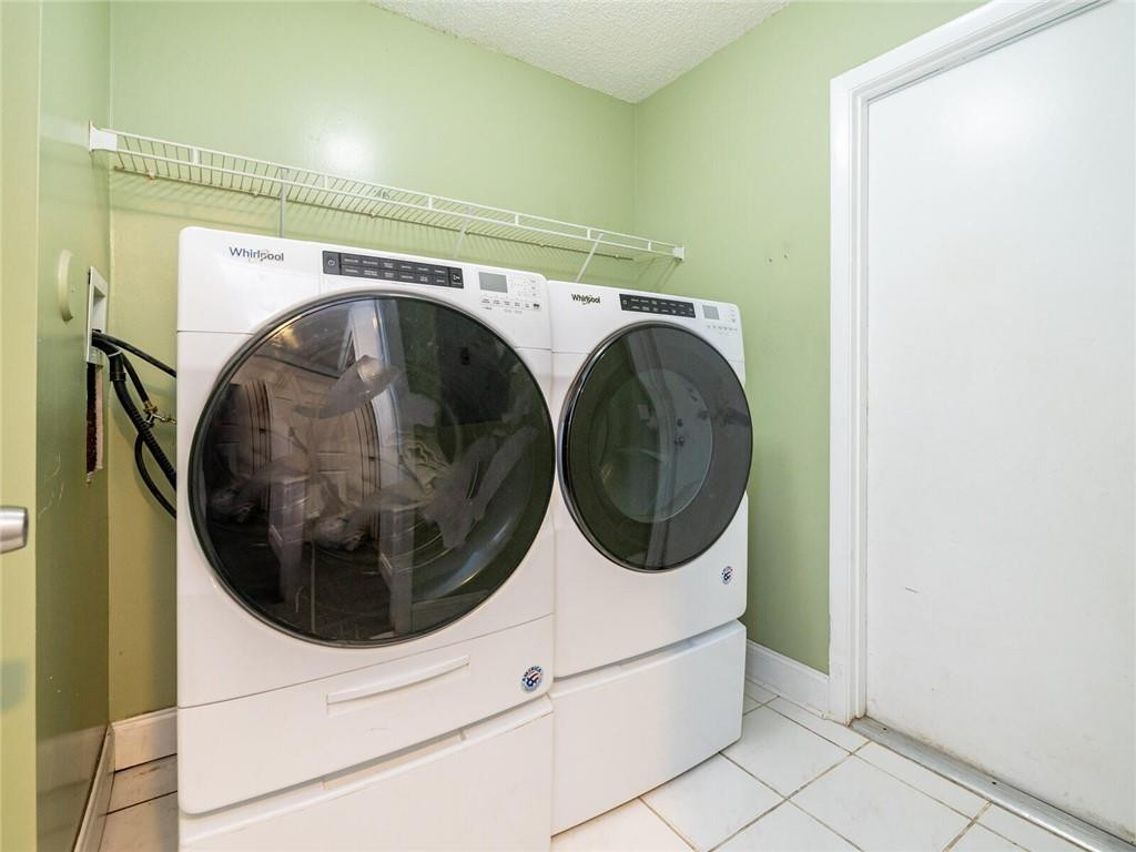 302 Bridgeton Road Weston, FL 33326 - Photo 32 of 60 Photo 32
