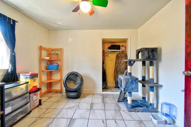 $385,000 | 323 South Truhn Road, Fowlerville, MI 48836