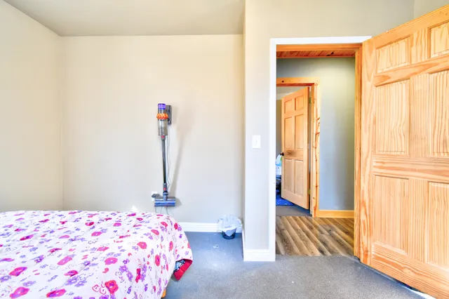 $385,000 | 323 South Truhn Road, Fowlerville, MI 48836