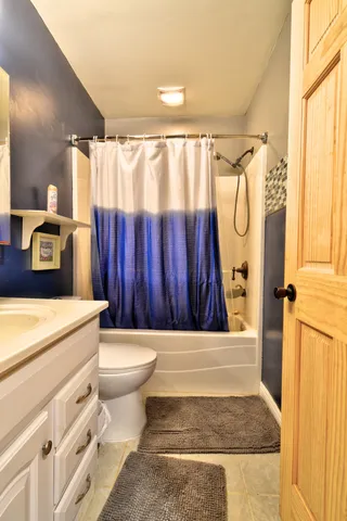 $385,000 | 323 South Truhn Road, Fowlerville, MI 48836