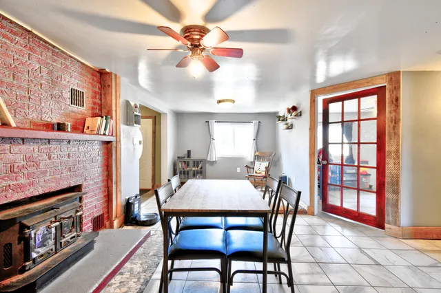 $385,000 | 323 South Truhn Road, Fowlerville, MI 48836