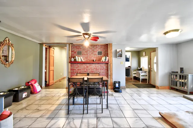 $385,000 | 323 South Truhn Road, Fowlerville, MI 48836