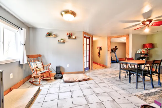 $385,000 | 323 South Truhn Road, Fowlerville, MI 48836