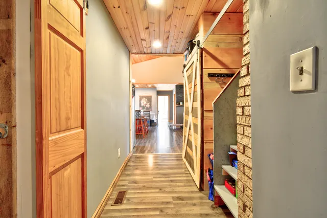 $385,000 | 323 South Truhn Road, Fowlerville, MI 48836