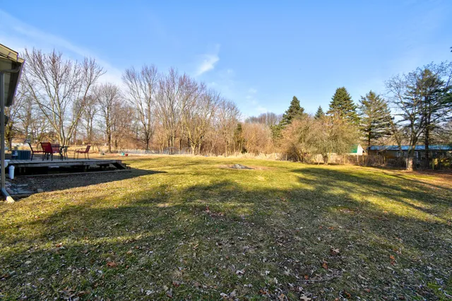$385,000 | 323 South Truhn Road, Fowlerville, MI 48836
