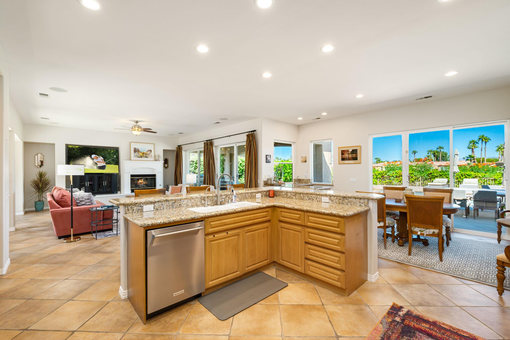 81260 Golf View Drive La Quinta, CA 92253 - Photo 18 of 58 32-web-or-mls-MF_GolfView_0924_032 (2x)