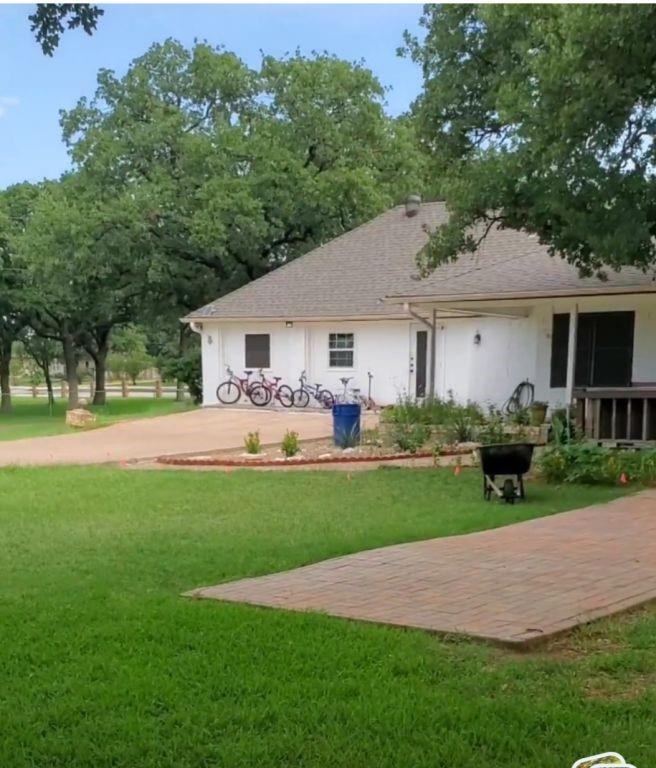 2524 Mockingbird Road Burleson, TX 76028 - Photo 30 of 33