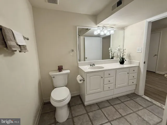 $3,950 | 4126 Maple Avenue, Fairfax, VA 22032