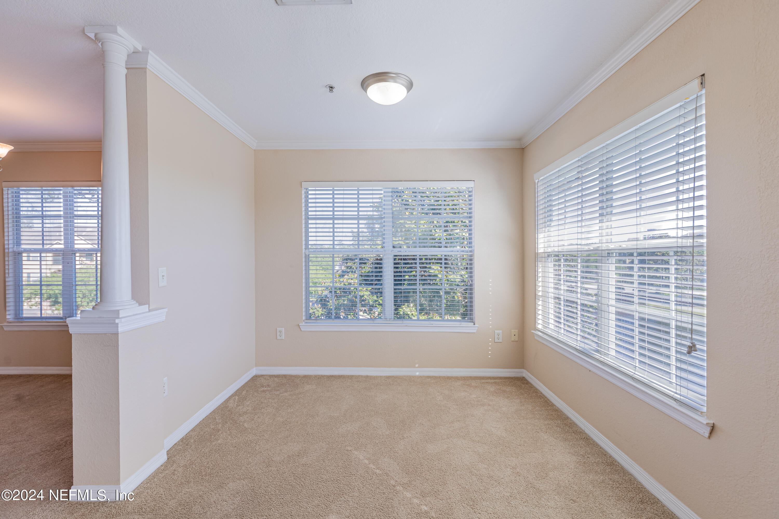 7800 Point Meadows Drive, Unit 1232 Jacksonville, FL 32256 - Photo 11 of 33 Extra Space on Living room