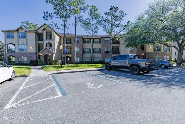 $1,500 | 7800 Point Meadows Drive, Unit 1232, Jacksonville, FL 32256
