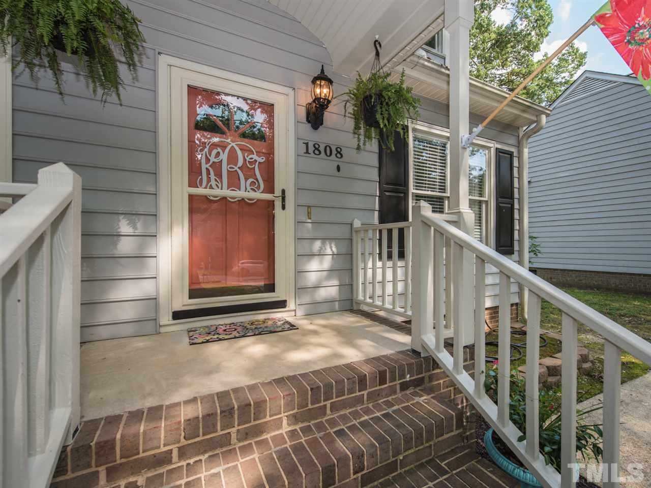 1808 Sagamore Court Raleigh, NC 27604 - Photo 4 of 25 Gallery Image 4