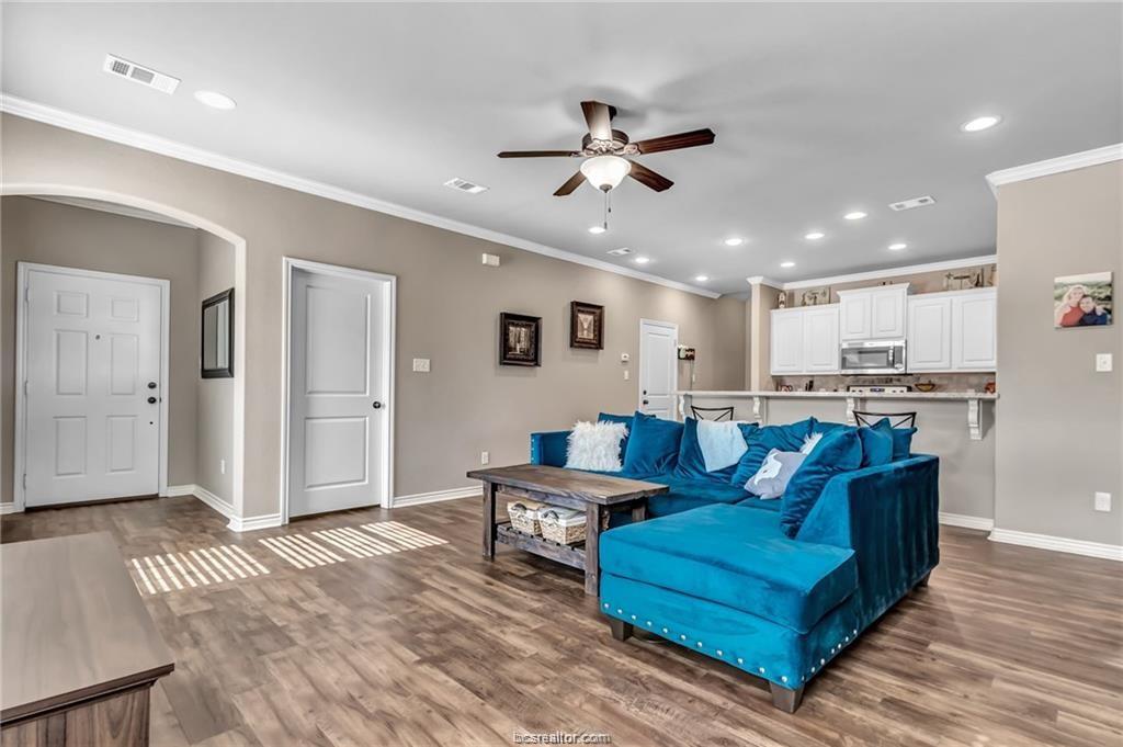 1800 Lonetree Drive College Station, TX 77845 - Photo 9 of 23 a living room with furniture and kitchen view