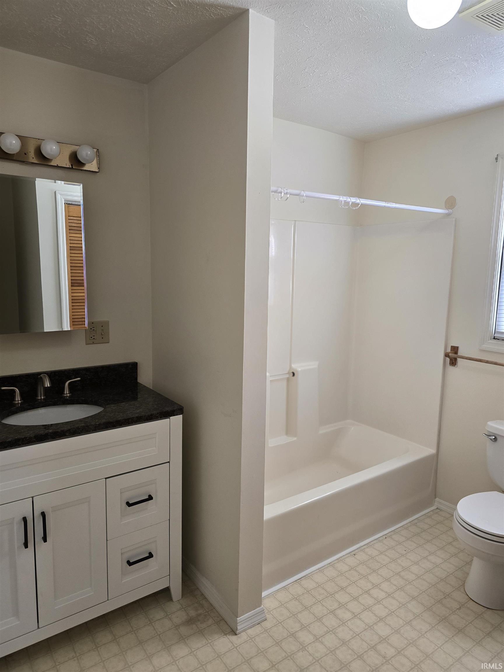 1123 West 11th Street Bloomington, IN 47404 - Photo 9 of 13