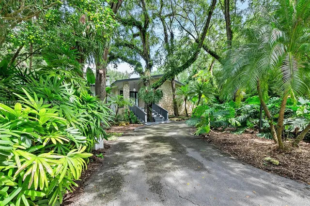 $3,199,000 | Pinecrest, Pinecrest, FL 33156