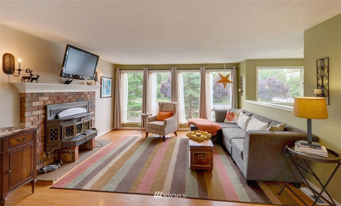 2321 192nd Street Southeast Bothell, WA 98012 - Photo 5 of 25 Gallery Image 5