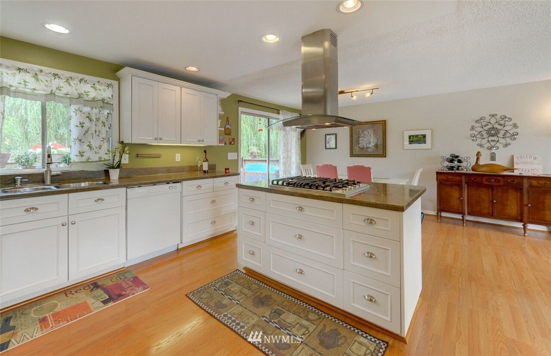 2321 192nd Street Southeast Bothell, WA 98012 - Photo 7 of 25 Gallery Image 7