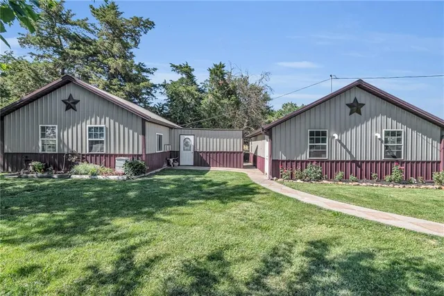 $599,900 | 5131 Northeast State Highway East, Weatherby, MO 64497