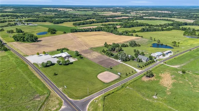 $599,900 | 5131 Northeast State Highway East, Weatherby, MO 64497