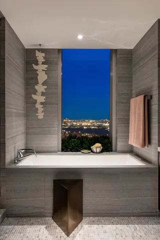 $6,950,000 | 252 South Street, Unit 77J | Two Bridges