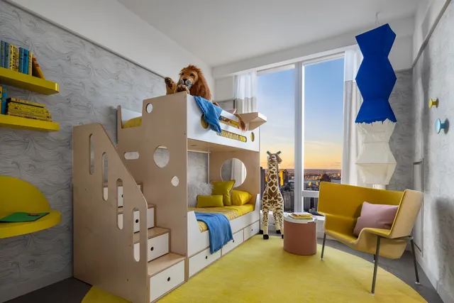 $6,950,000 | 252 South Street, Unit 77J | Two Bridges