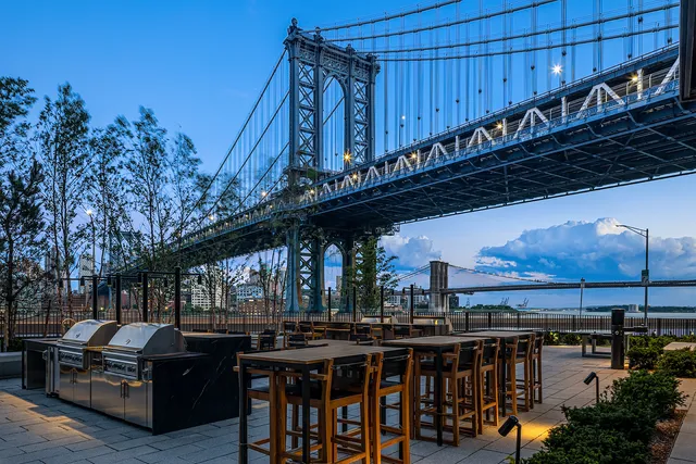 $6,950,000 | 252 South Street, Unit 77J | Two Bridges