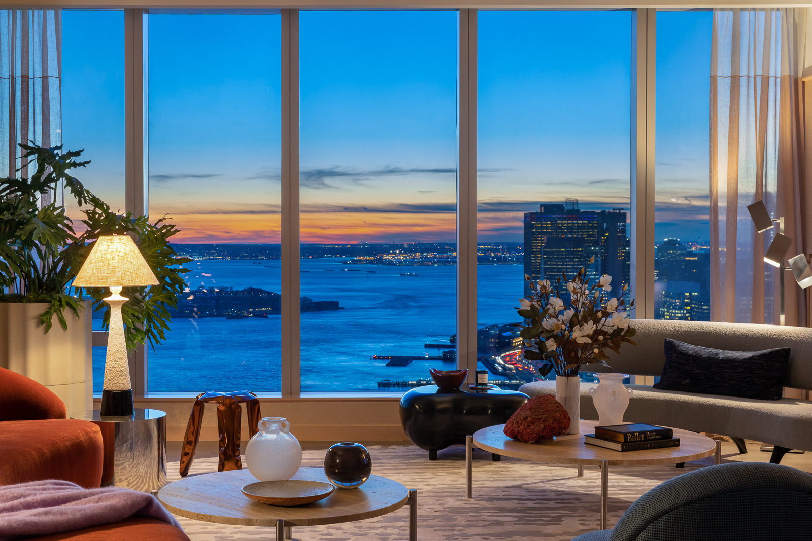 252 South Street, Unit 77J Manhattan, NY 10002 - Photo 4 of 52