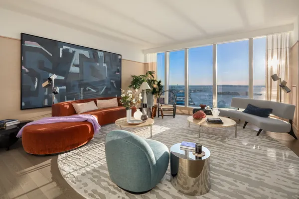 $6,450,000 | 252 South Street, Unit 77J | Two Bridges