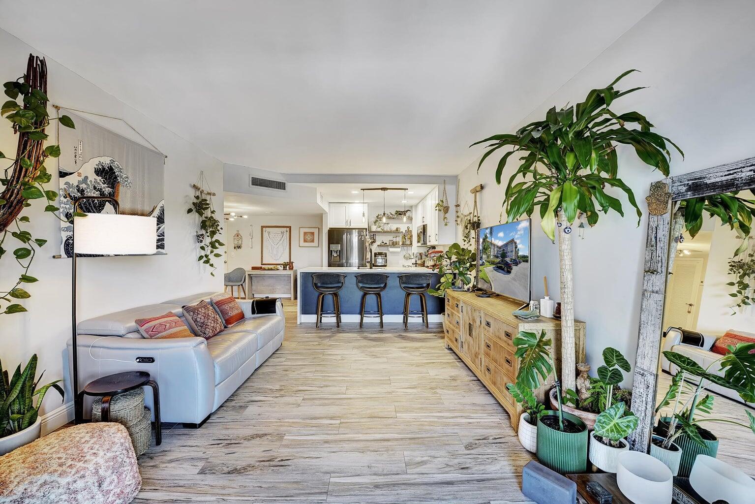 290 West Palmetto Park Road, Unit 411 Boca Raton, FL 33432 - Photo 12 of 34 20240923162435931456000000-o