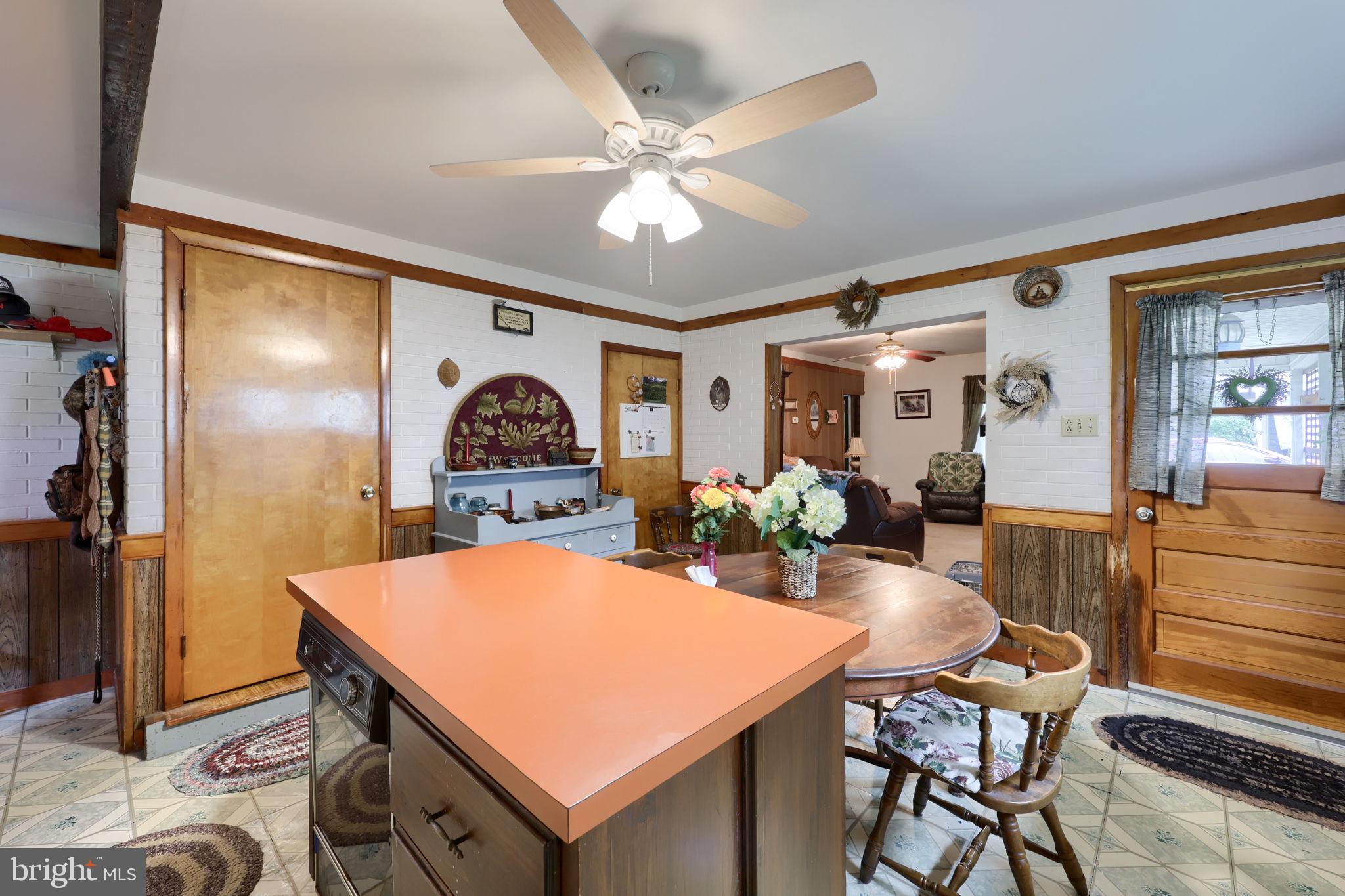 945 Maple Street Lititz, PA 17543 - Photo 5 of 28 Kitchen