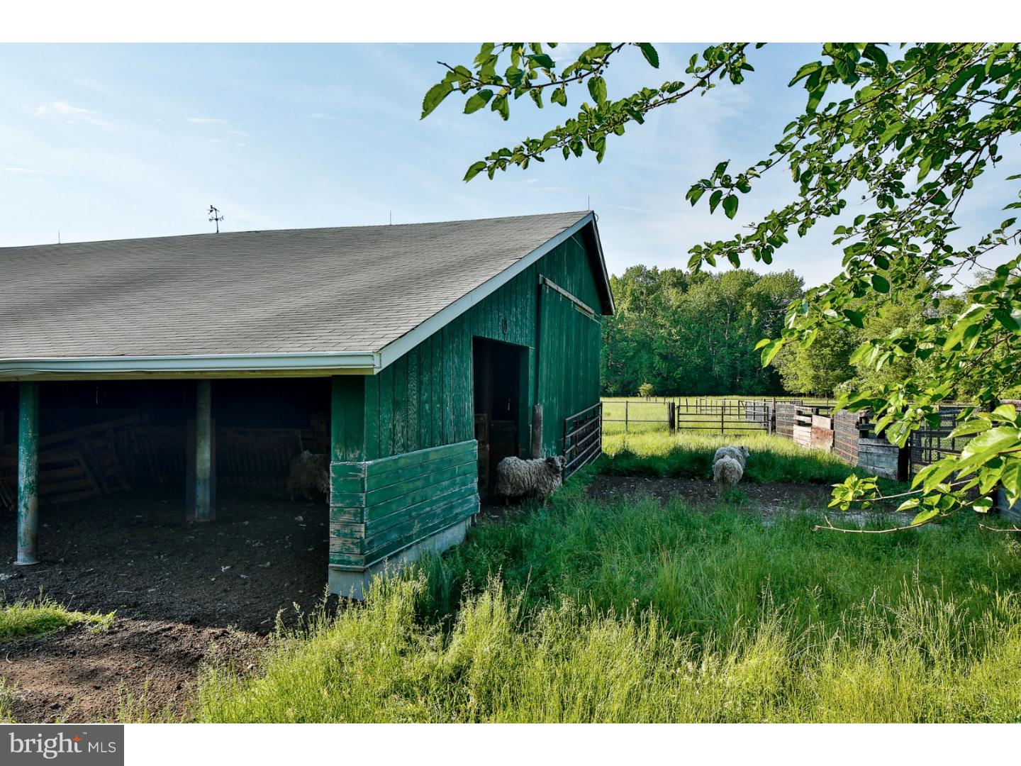 144 Warner Road Columbus, NJ 08022 - Photo 15 of 22 Barn