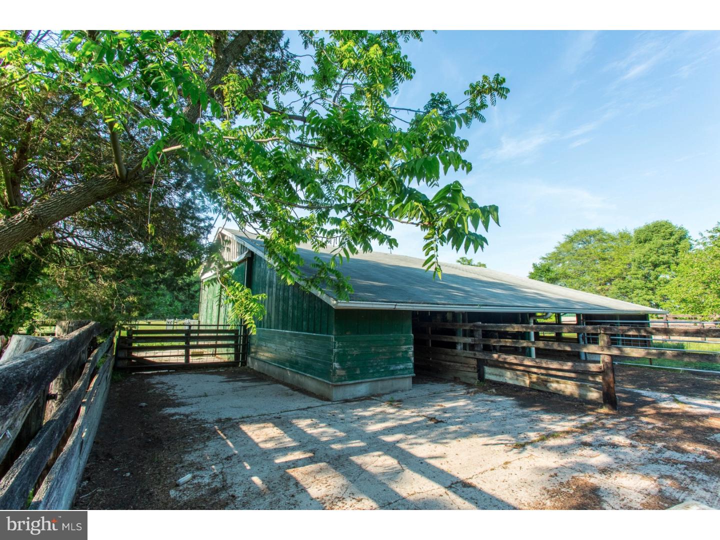 144 Warner Road Columbus, NJ 08022 - Photo 16 of 22 Barn