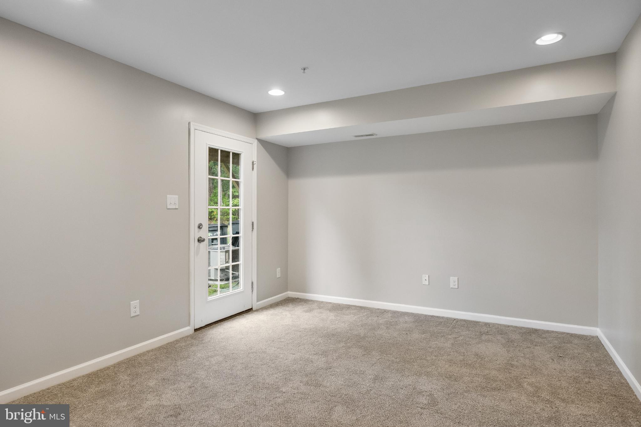 33 Iron Gate Road Sicklerville, NJ 08081 - Photo 4 of 22 Bright, versatile space with outdoor access.