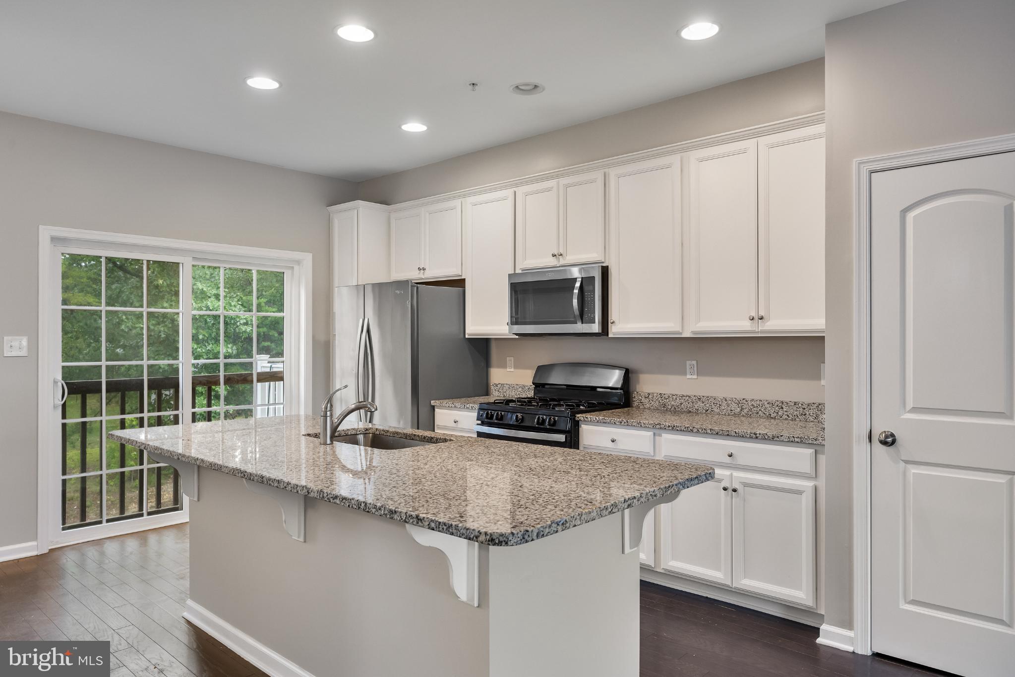 33 Iron Gate Road Sicklerville, NJ 08081 - Photo 9 of 22 Modern kitchen with elegant finishes.