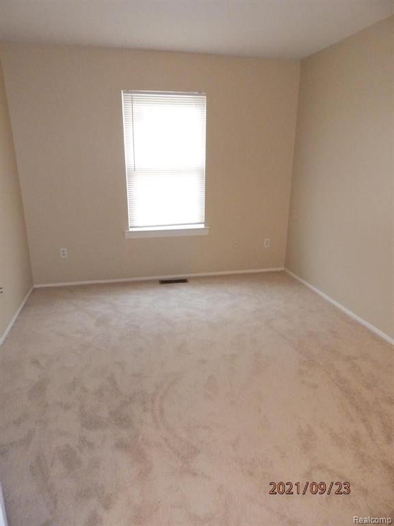 22082 Cape Cod Way, Unit 14 Farmington, MI 48336 - Photo 13 of 24