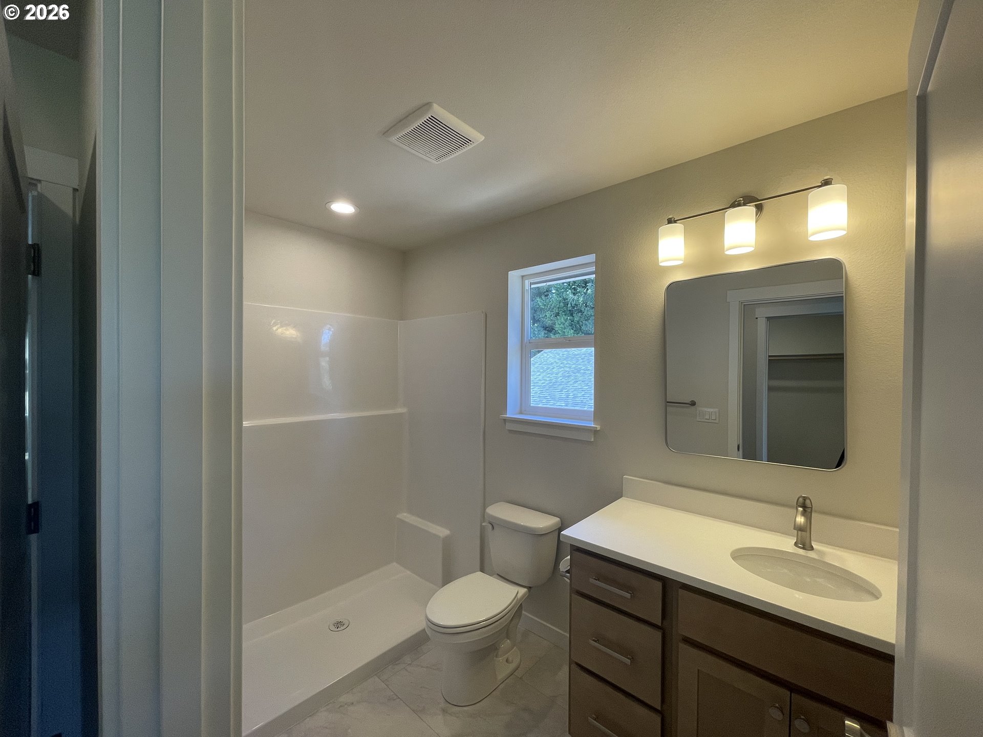 20751 Northeast Thompson Street Fairview, OR 97024 - Photo 10 of 35