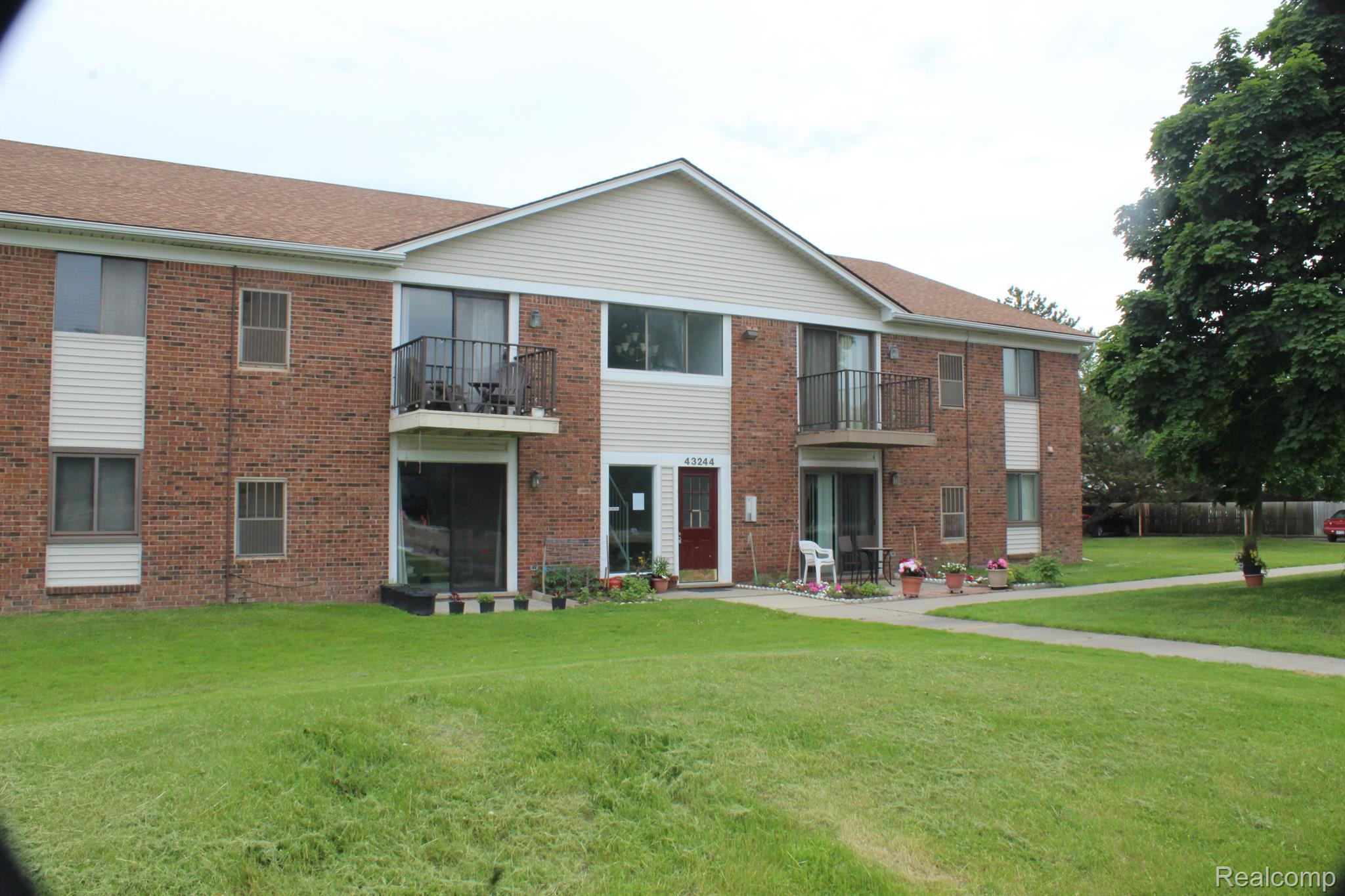 43244 Mound Road, Unit 8 Sterling Heights, MI 48314 - Photo 16 of 16 Gallery Image 16