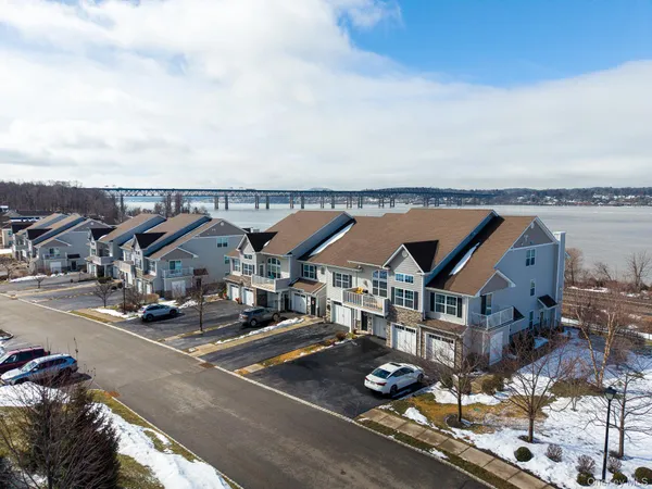 $625,000 | 204 Sacandaga Loop, Wappingers Falls, NY 12590