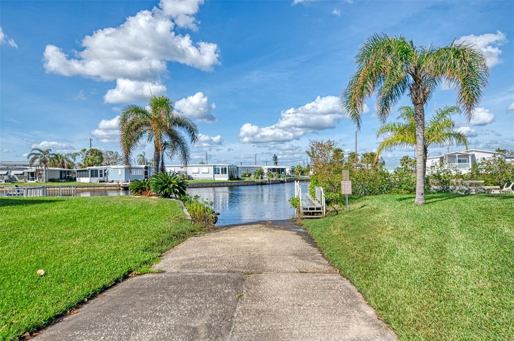 322 Robalo North Port, FL 34287 - Photo 36 of 57 a view of a garden