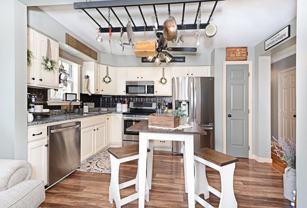 1513 Barre Road Hardwick, MA 01031 - Photo 11 of 35