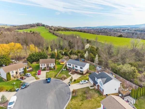 $425,000 | 190 Clara Court, Harrisonburg, VA 22802