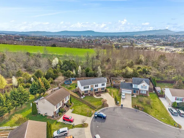 $425,000 | 190 Clara Court, Harrisonburg, VA 22802