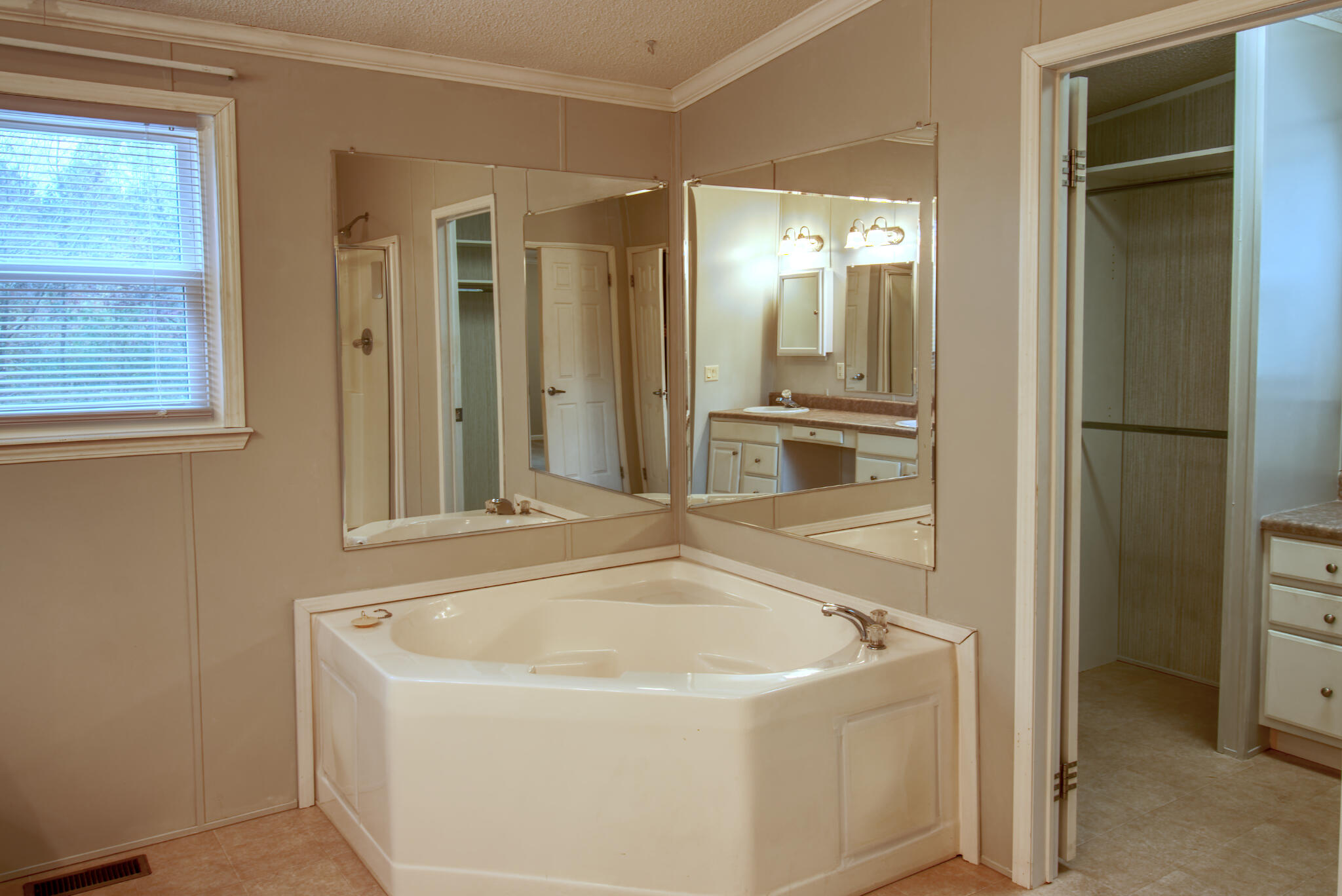 1792 Old Alabama Road Southwest McDonald, TN 37353 - Photo 19 of 28 1792-Old-Alabama-Primary-Bathroom-3