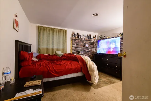 $750,000 | 12013 Southeast Kent-Kangley Road, Kent, WA 98030