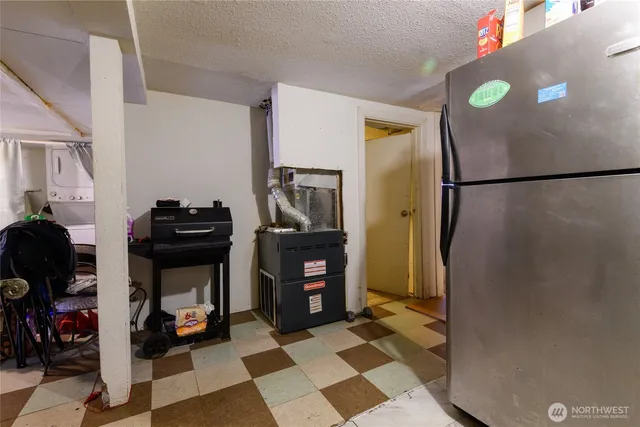 $750,000 | 12013 Southeast Kent-Kangley Road, Kent, WA 98030