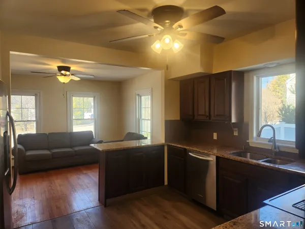 $1,300 | 2 Tolland Green, Unit 2, Tolland, CT 06084