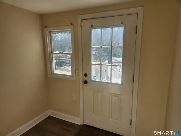 $1,300 | 2 Tolland Green, Unit 2, Tolland, CT 06084