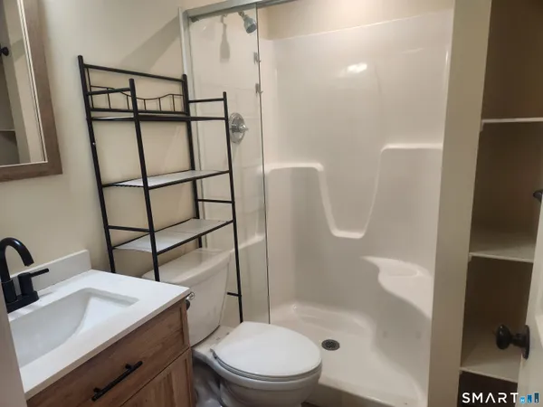 $1,300 | 2 Tolland Green, Unit 2, Tolland, CT 06084