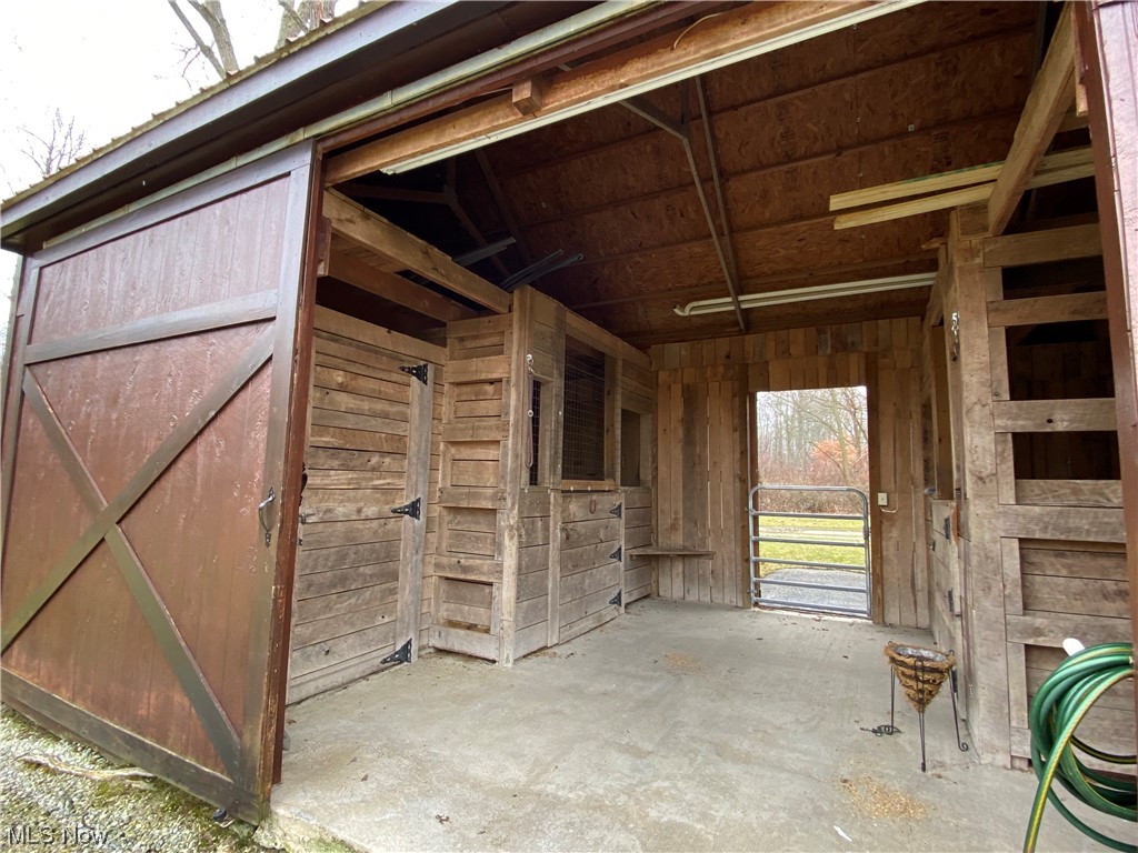 5615 Grove Road Clinton, OH 44216 - Photo 29 of 33
