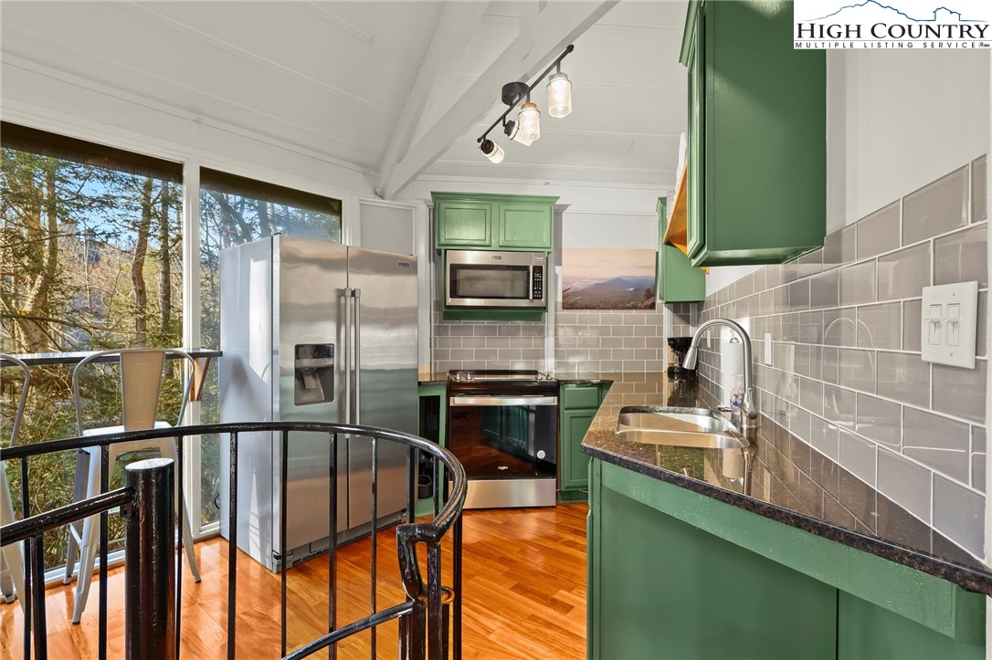 129 Laurel Drive Boone, NC 28607 - Photo 12 of 33