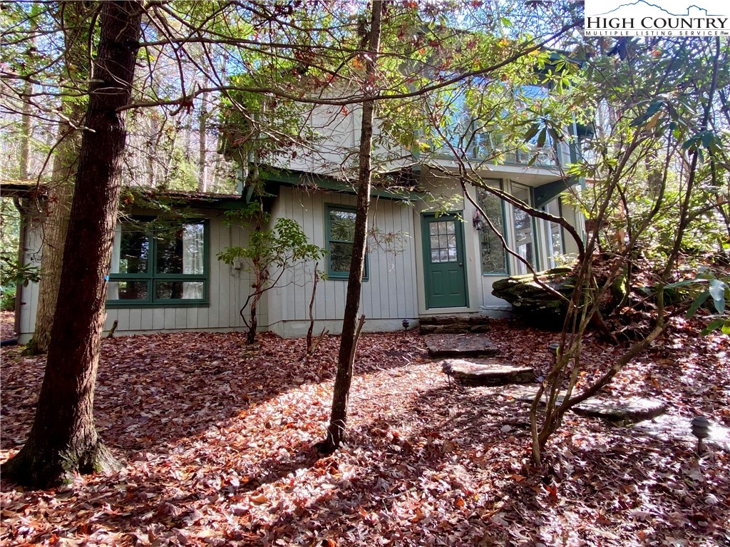 129 Laurel Drive Boone, NC 28607 - Photo 4 of 33